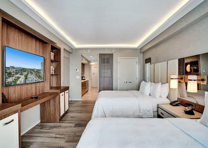 Elegant Beachfront Condo - Your Perfect Getaway!